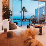 Adama Mykonos Boutique Hotell 4*