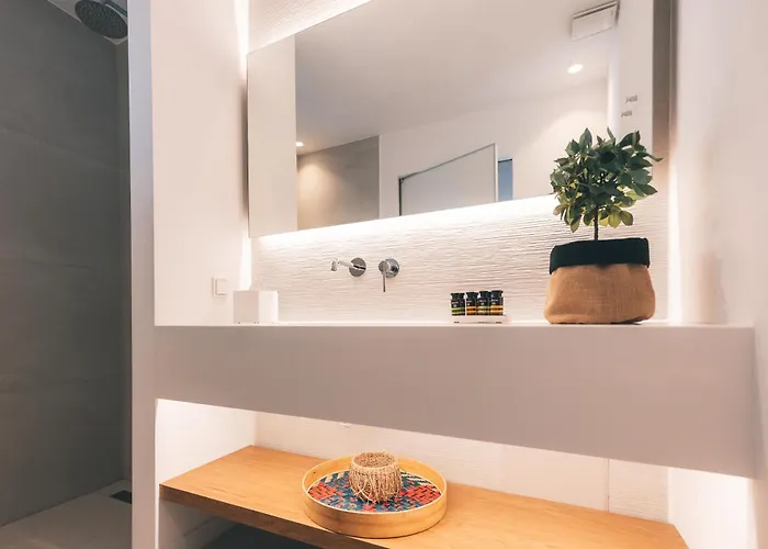 Adama Mykonos Boutique 4*