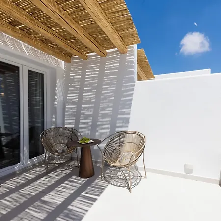 מלון Adama Mykonos Boutique 4*