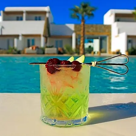 Adama Mykonos Boutique מלון