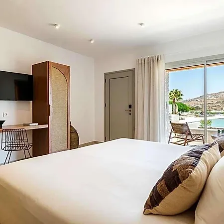 מלון Adama Mykonos Boutique 4*