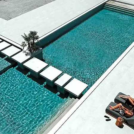 Adama Mykonos Boutique מלון