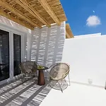 מלון Adama Mykonos Boutique 4*